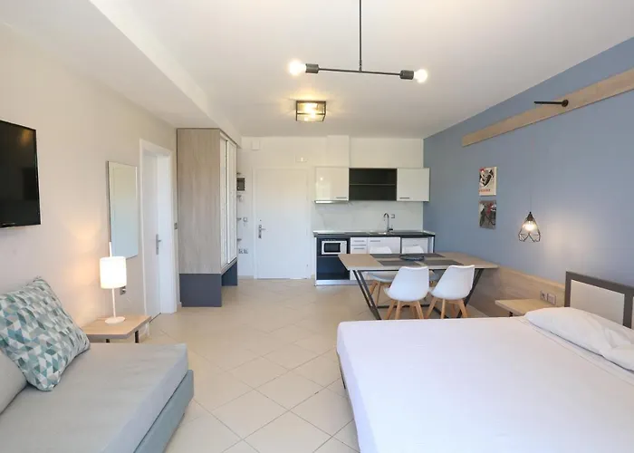 Aparthotel Agreste Luxury 4*